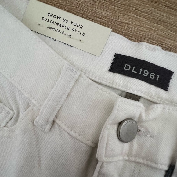 DL1961
Bridget Boot High Rise Jeans white size 27 - Picture 6 of 9